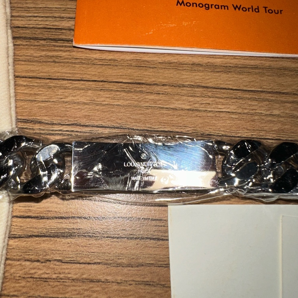Louis Vuitton Silver Bracelet - Picture 8 of 10